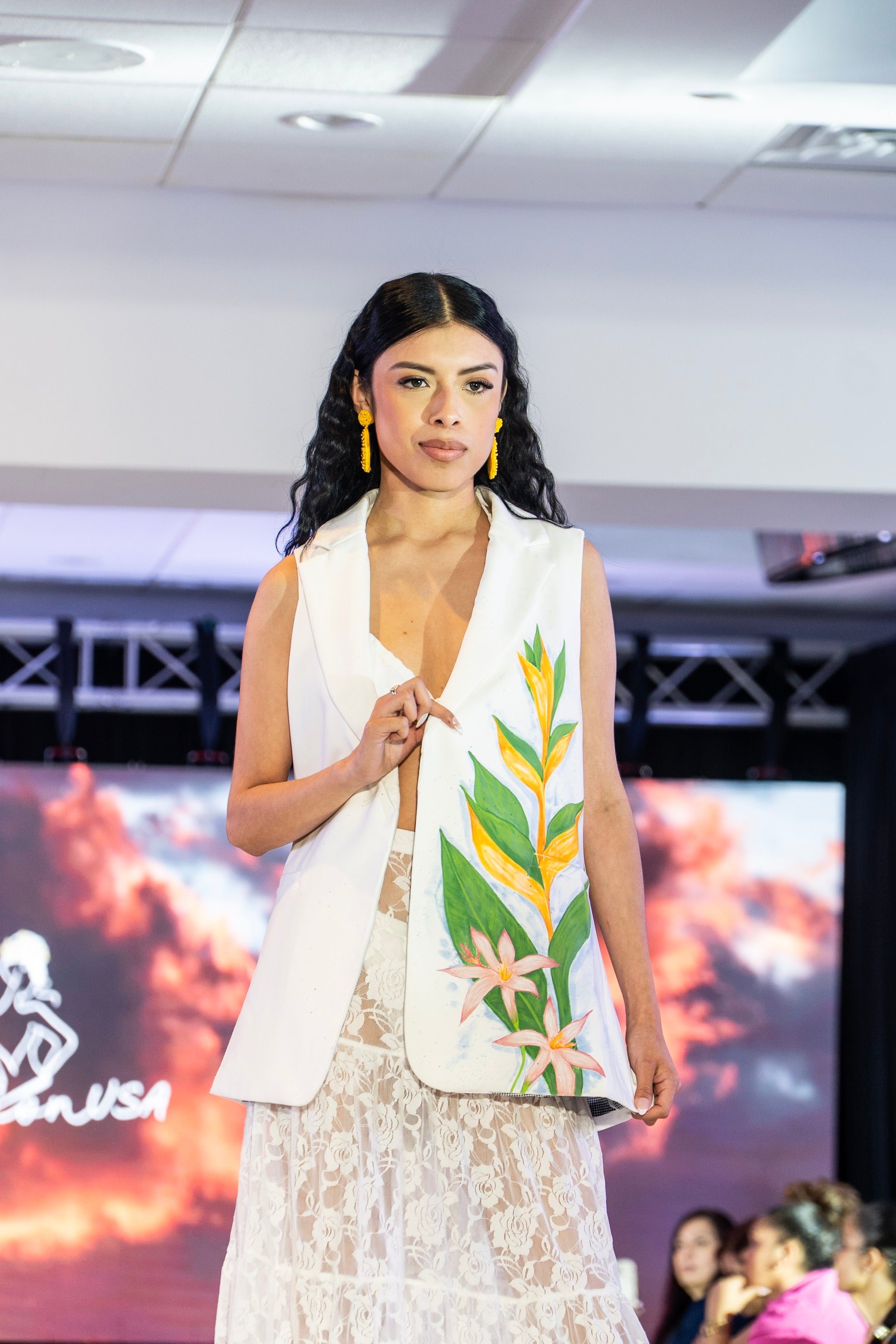 VEST “Heliconia Glow”