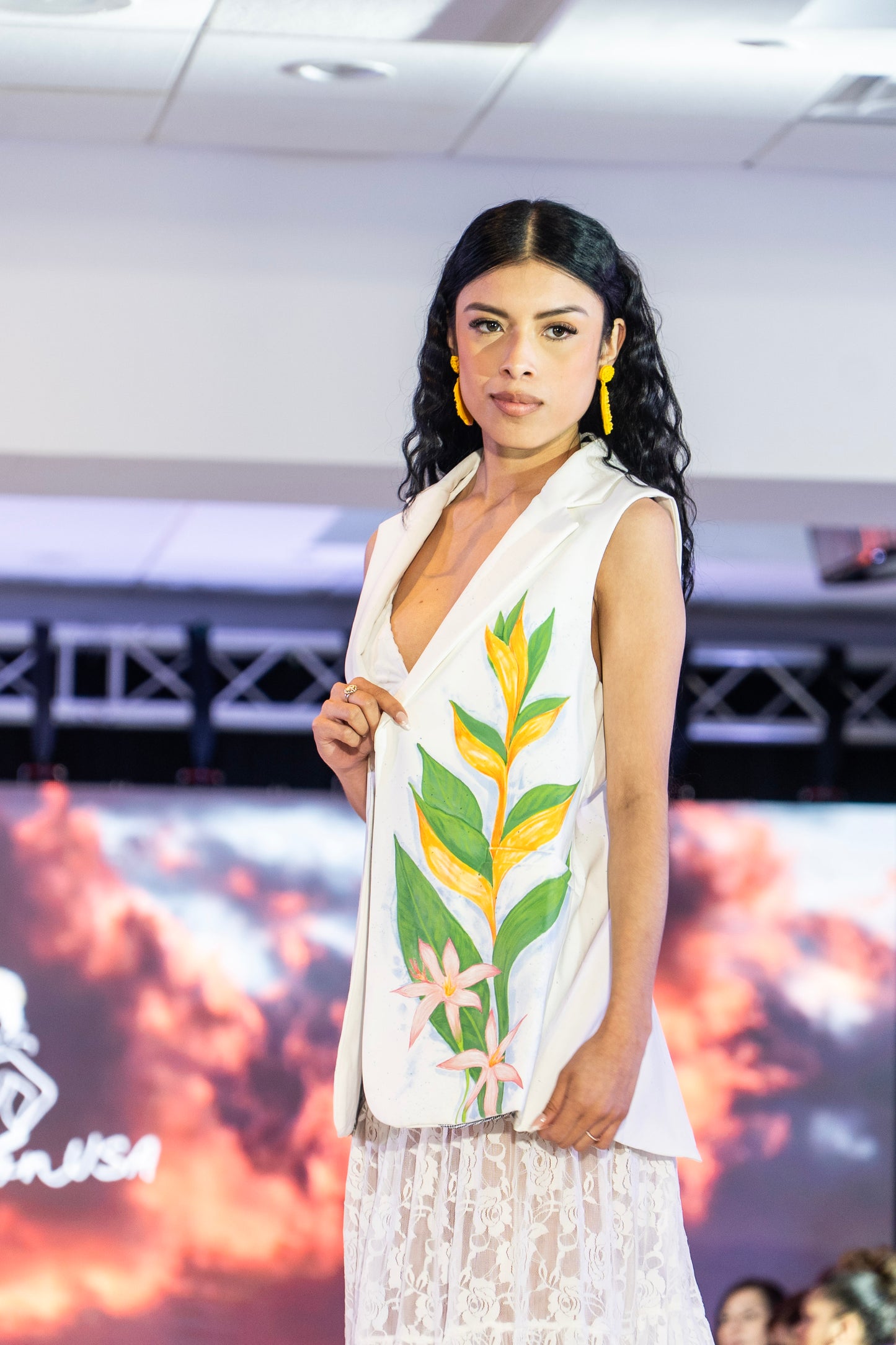 VEST “Heliconia Glow”